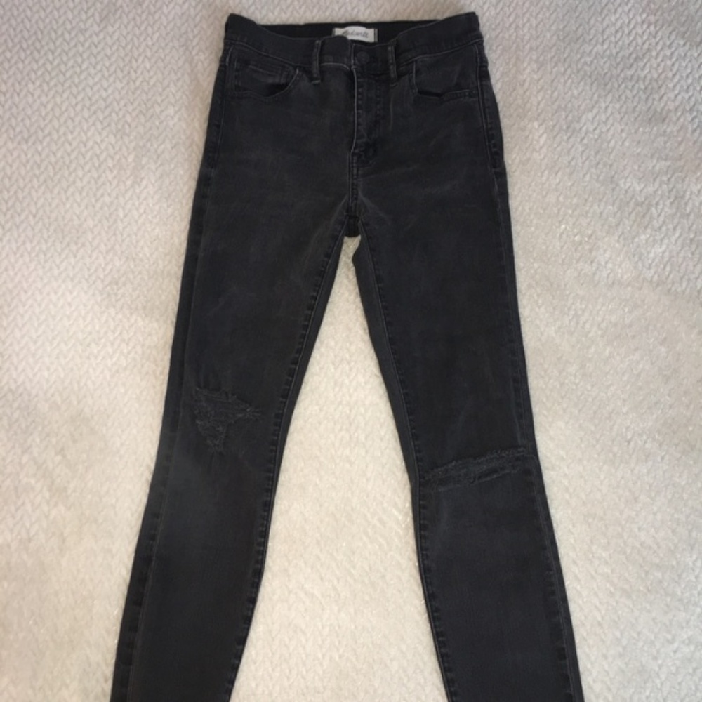Madewell 9" High Rise Skinny Distressed 27 Black